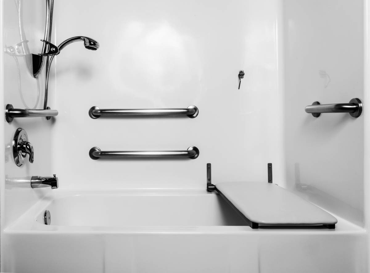 Créer une salle de bain aménagée pour les personnes handicapées - Le  magazine du handicap - HANDITEC - HANDROIT